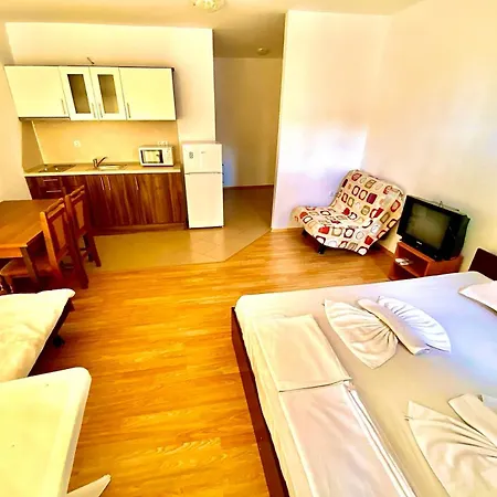 Apartahotel Grand Kamelia 2*