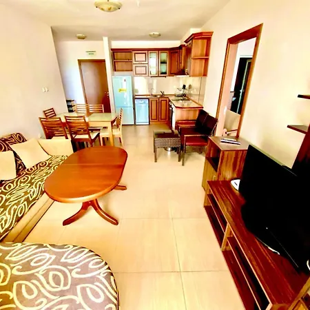 Grand Kamelia Apartahotel