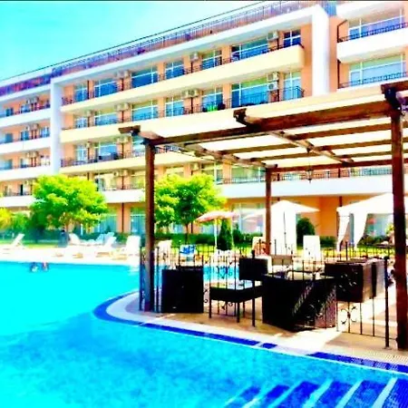 Grand Kamelia 2*